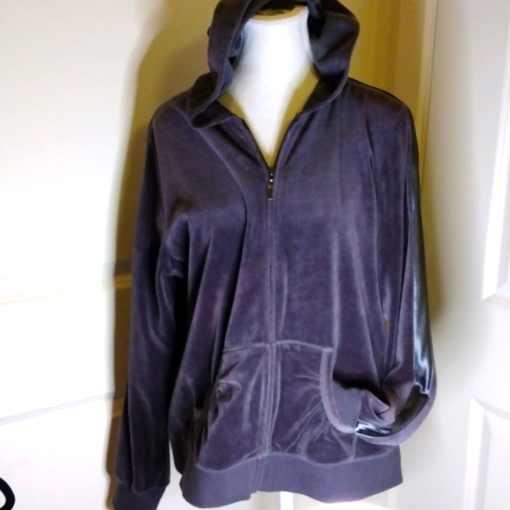 SJB Active P/L cotton blend velour zip up hood, reflective, ruffled pocket, EUC